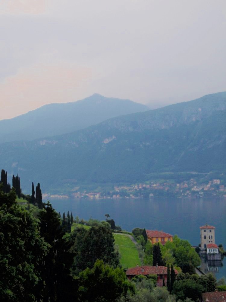 Cliffs of Bellagio sloping down to Lake Como